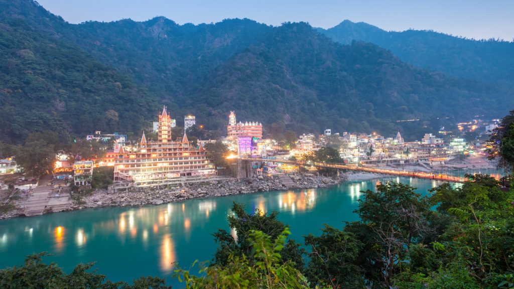 YOGA TEACHER TRAINING 200 ore in INDIA - Ella Amato