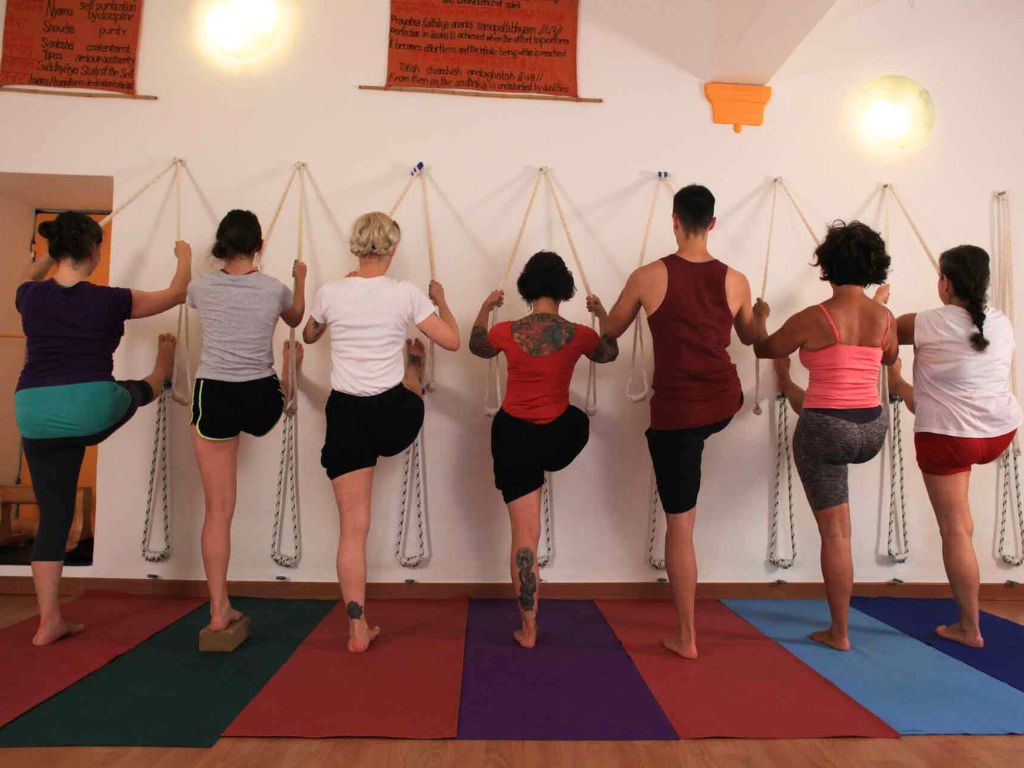 Yoga Aruna Iyengar Yoga Genova