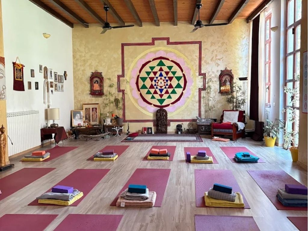 Accademia Sathya Yoga Monza