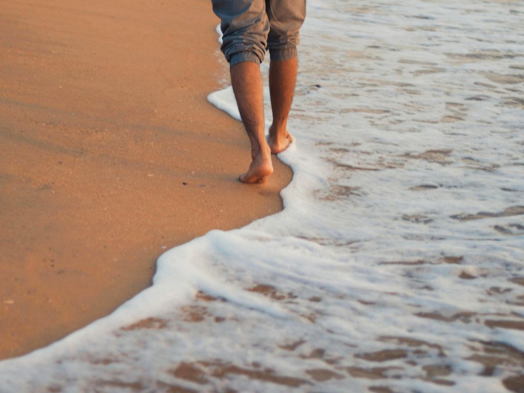 Meditazione-Camminata-pratiche-olistiche-da-provare