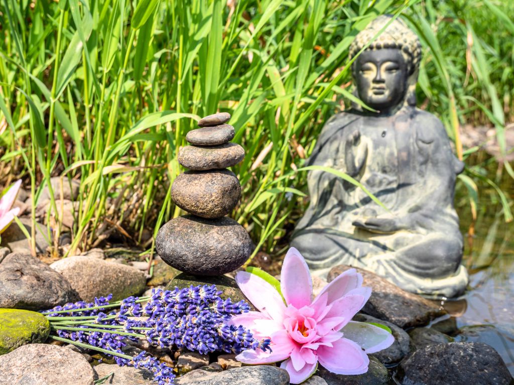 statua-buddha-e-pietre-zen