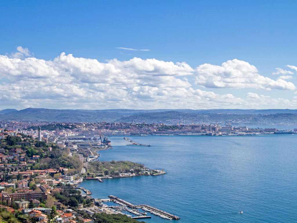 città-di-trieste-vista-porto